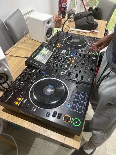 Pioneer xdj all - pioneer, all-in-one